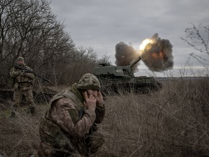 Ukrainian troops fire on Russian positions near Avdiivka in eastern Ukraine; December 2023.
