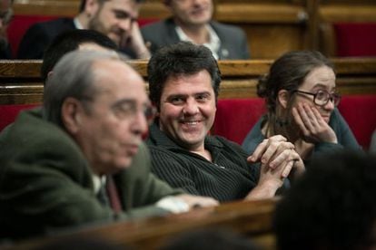 Julià de Jòdar along with Josep Manel Busqueta in the Catalan parlament.