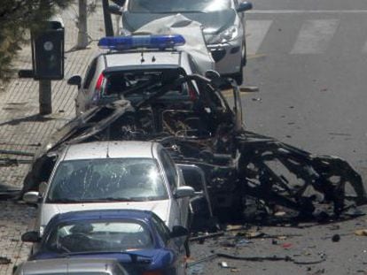 The aftermath of the ETA attack in Calvi&agrave; in 2009, in which two civil guards were killed.