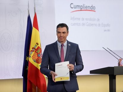 Spanish PM Pedro Sánchez at a news conference to review the executive's performance on Thursday.