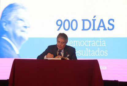 Guillermo Lasso at the presentation of the book '900 days: democracy and results', in the Carondelet Palace, on November 21.