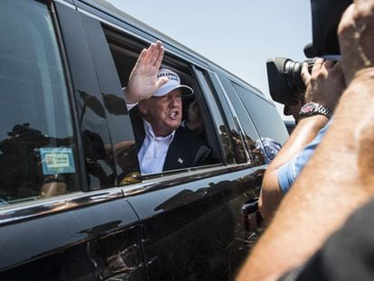 Video: Donald Trump speaks to reporters after his arrival in Laredo,Texas.