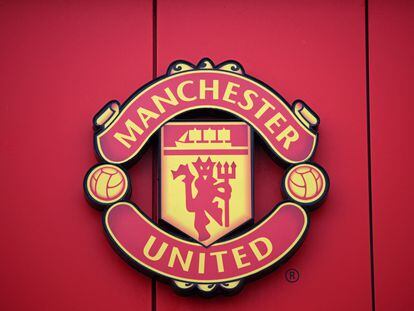 Unfounded rumors circulated online on Thursday regarding the sale of Manchester United to Amancio Ortega.