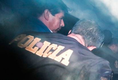 Pedro Castillo, on December 7, escorted by the police in Lima.