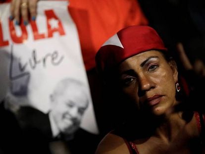 A Lula supporter discouraged about the Supreme Court's decision.