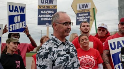 Shawn Fain, president of the United Auto Workers union, picketed a General Motors plant in Delta Township, Michigan, last week.