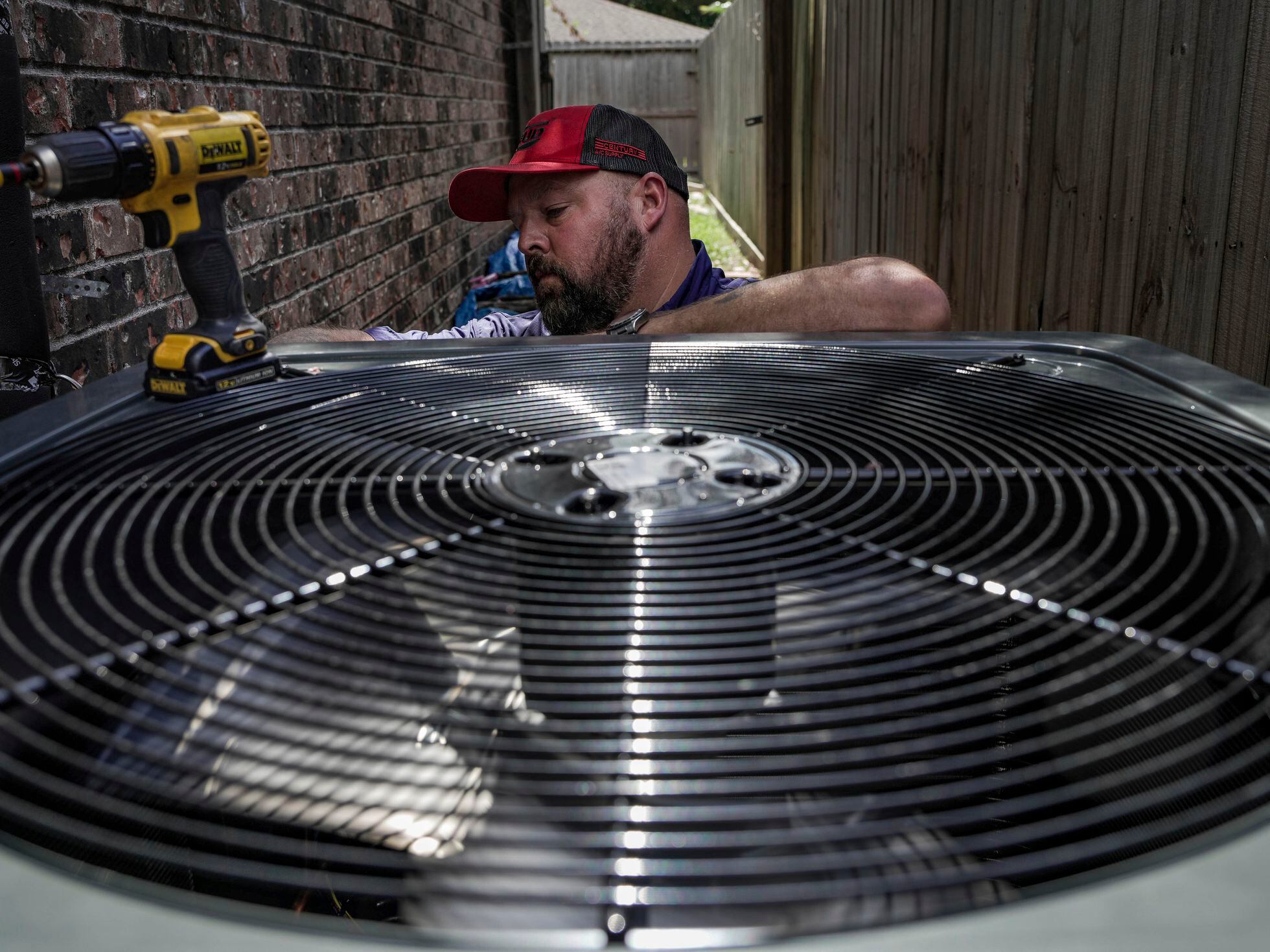 EPA sets stricter limits on hydrofluorocarbons used in refrigerators, air  conditioners, U.S.