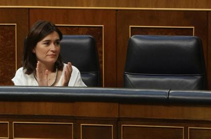 Spanish Health Minister Carmen Montón in Congress.