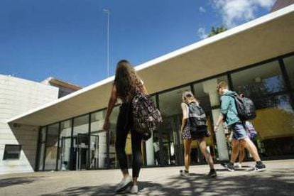 Benlliure High School, where Rejeb attends evening courses.