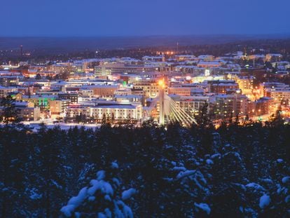 Night view of Rovaniemi in the winter.