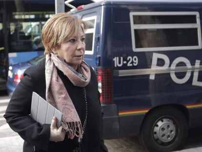 Celia Villalobos arriving at PP headquarters in Madrid for Wednesday&#039;s meeting. 