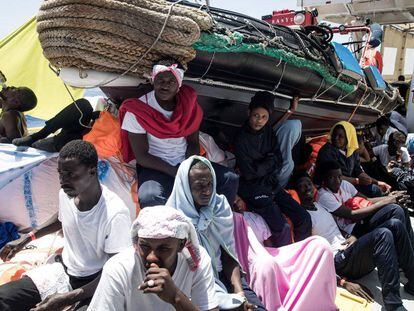 Migrants on board the ‘Aquarius.’