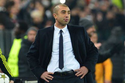 Roberto Di Matteo overseeing his last match as Chelsea manager, a 3-0 loss to Juventus.