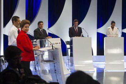 Dilma Rousseff (in red) and Marina Silva (in white) during the debate