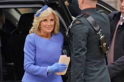 US First Lady Jill Biden arrives at Westminster Abbey prior to the coronation ceremony of Charles III.