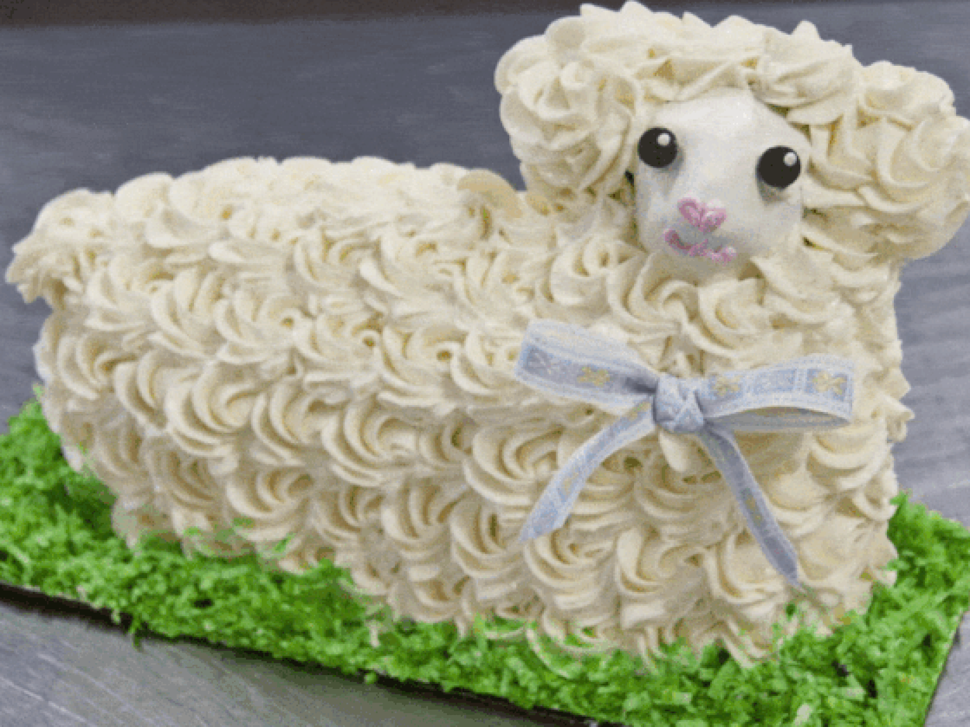 Lamb cakes: The Easter dessert that will give you nightmares | Culture | EL  PAÍS English Edition