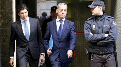 Jos&eacute; &Aacute;ngel Ca&ntilde;as, former PP manager in Castilla-La Mancha, leaves the High Court on Wednesday.