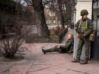 A Ukrainian soldier injured in crossfire in the city of Kyiv, Ukraine.