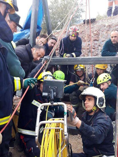 More than 100 people, including miners from the northern region of Asturias, are participating in the rescue effort.