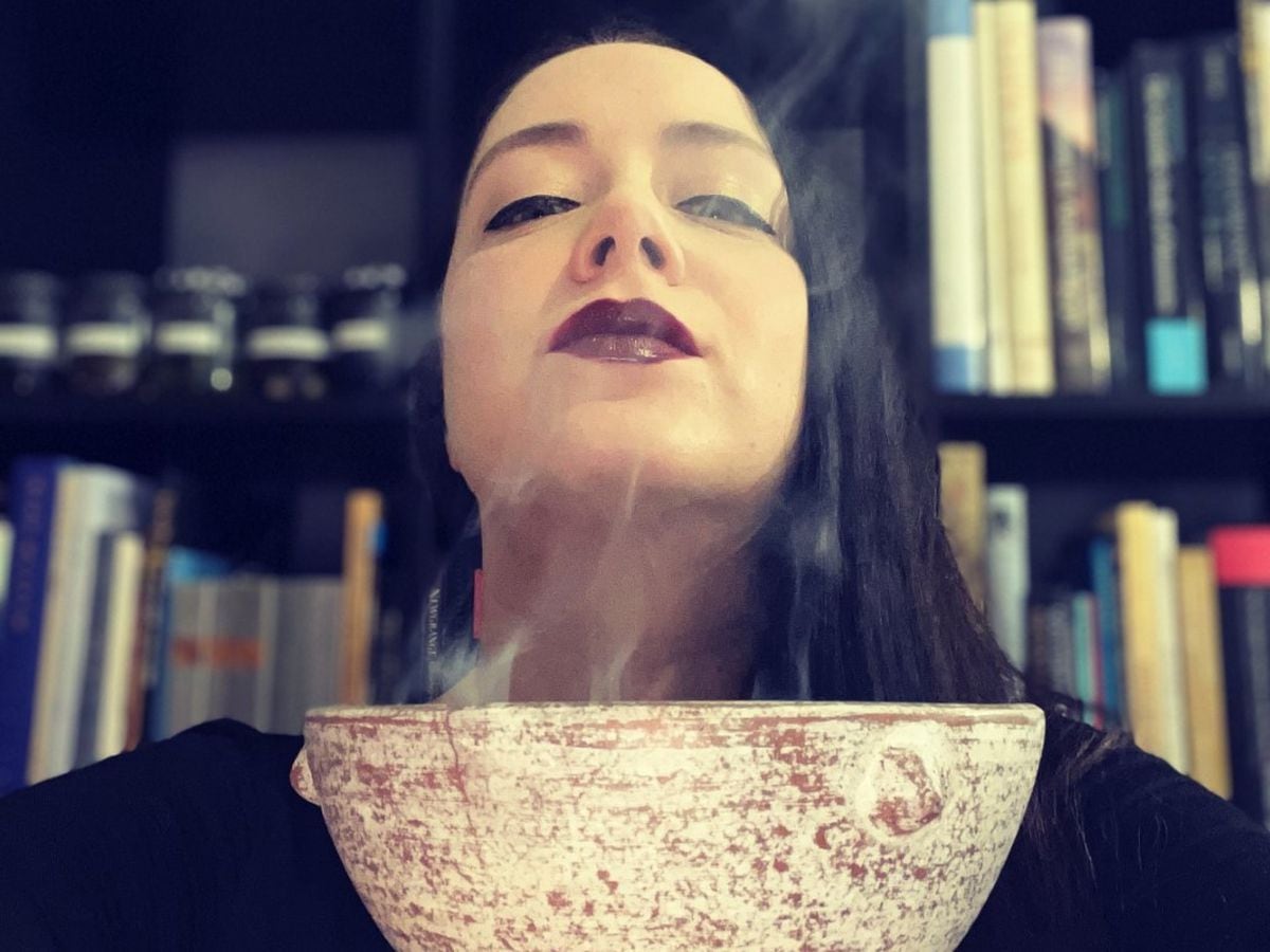 Perfume is made from the sale mummies of the girl