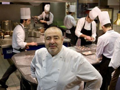 Santi Santamaria in the Can Fabes kitchen in 2007.