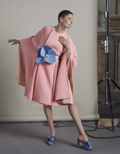 Wool cape with leather flower belt from Delpozo and shoes from Chie Mihara.