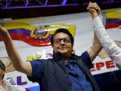 Ecuadorean presidential candidate Fernando Villavicencio campaigns in Quito before being assassinated.