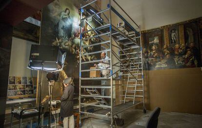 Restoration work on one of Murillo’s paintings in the Seville Fine Arts Museum.