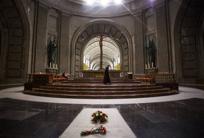 The tomb of Francisco Franco inside the basilica of the Valley of the Fallen.