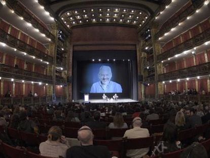 WikiLeaks’ Julian Assange addresses an audience.