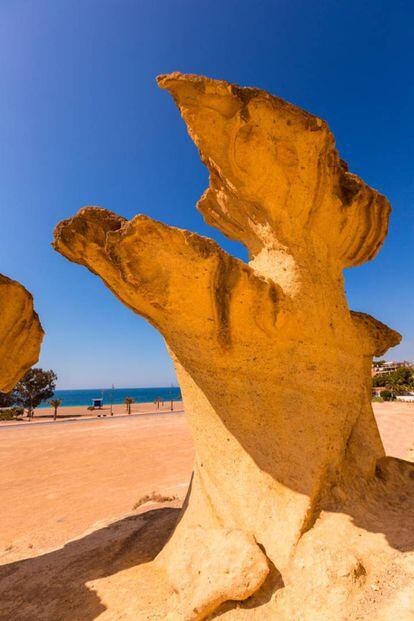 Located in Mazarrón Bay, these ancient formations are the product of years of erosion. Their power of suggestion increases under the night sky. During the day visitors can enjoy the nudist coves.