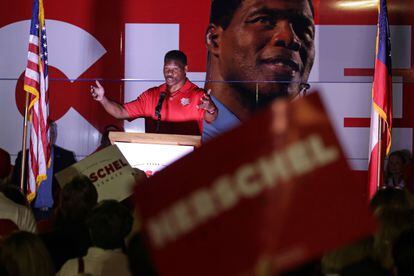 Republican US Senate candidate Herschel Walker speaks at a campaign rally on November 7, 2022 in Kennesaw, Georgia. 