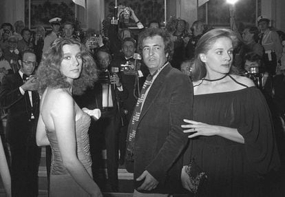 Italian actress Stefania Sandrelli (left), director Bernardo Bertolucci and French actress Dominique Sanda at the Cannes presentation of 'Novecento' on May 21, 1976.