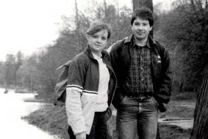 Elena Vavilova and Andréi Bezrúkov, in Moscow, while training for the KGB.