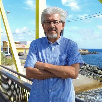 Alfonso Borrego poses for a picture in Santa Cruz de Tenerife, on November 13, 2022.