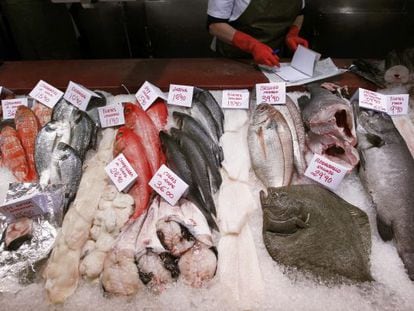 The price of fresh fish dropped in March.