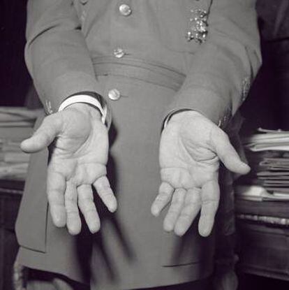 Franco’s hands, photographed for a handwriting study in March 1954.