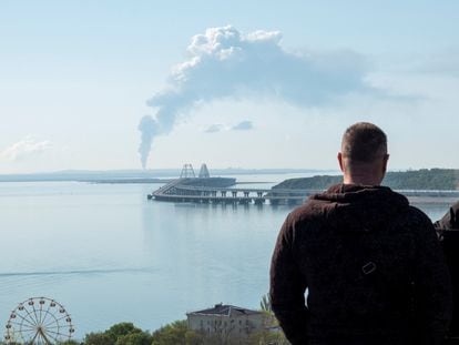 View of the column of fire after an attack on a fuel depot in the Russian town of Volna, along the Kerch Strait, on May 3.
