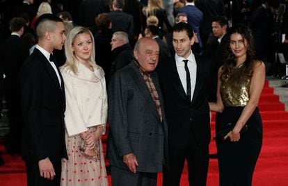 Omar Al-Fayed, guest, Mohamed Al-Fayed, Karim Al Fayed and guest