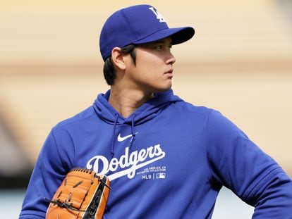 Los Angeles Dodgers Shohei Ohtani wams up during batting practice prior to the start of the exhibition game between the Los Angeles Dodgers and the Los Angeles Angels in Los Angeles, California, USA, 25 March 2024.