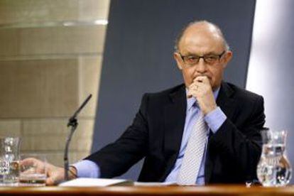 Finance Minister Cristóbal Montoro has come under fire after tax information about certain high-profile politicians was leaked to the press.