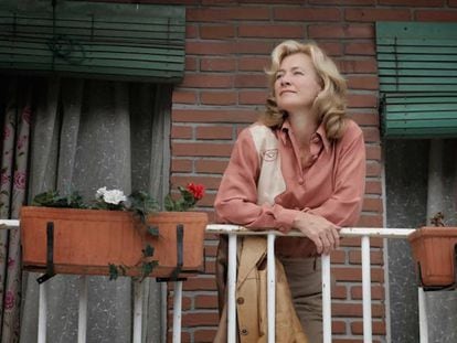 Shutters play an important role in Spanish society. This photo shows Ana Duato in a scene from the TV drama 'Cuéntame.'