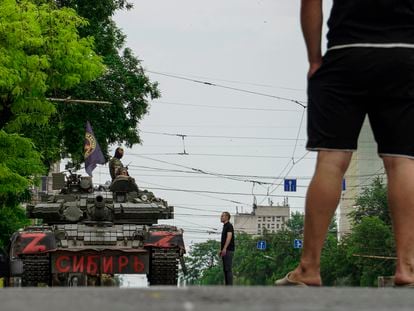 Wagner mercenaries block a street in Rostov, southern Russia, on Saturday.