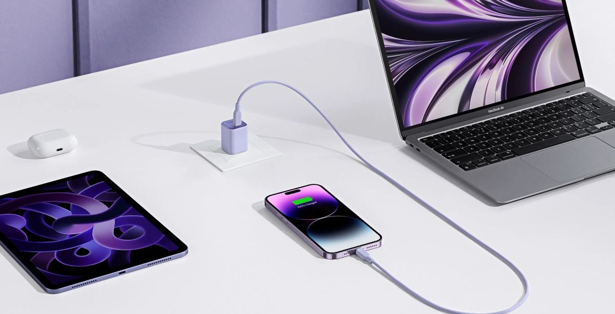 Adapters - Charging Essentials - iPad Accessories - Apple