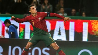 Portugal's forward Cristiano Ronaldo celebrates scoring his team's fourth goal during the UEFA Euro 2024 qualification match between Portugal and Liechtenstein at the Jose Alvalade stadium in Lisbon on March 23, 2023.