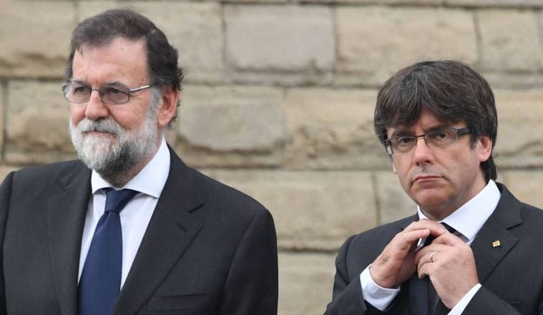 Spanish PM Mariano Rajoy and Catalan premier Carles Puigdemont.