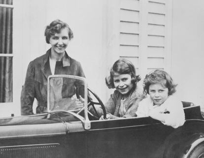Princess Elizabeth and Princess Margaret with their nanny, Marion Crawford. 