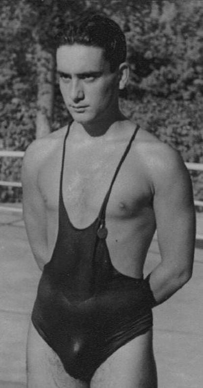 Sporting a swimming costume of the era in 1948, the year he won Olympic bronze in London.