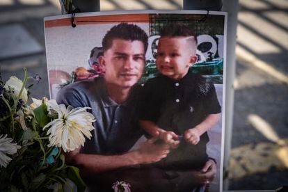 Photograph placed on the altar dedicated to the migrants who died during the fire at the National Migration Institute, showing Venezuelan Orlando Maldonado, who died during the fire on March 27, 2023