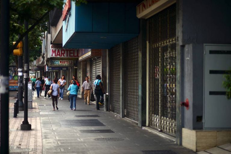Closed businesses in Caracas.